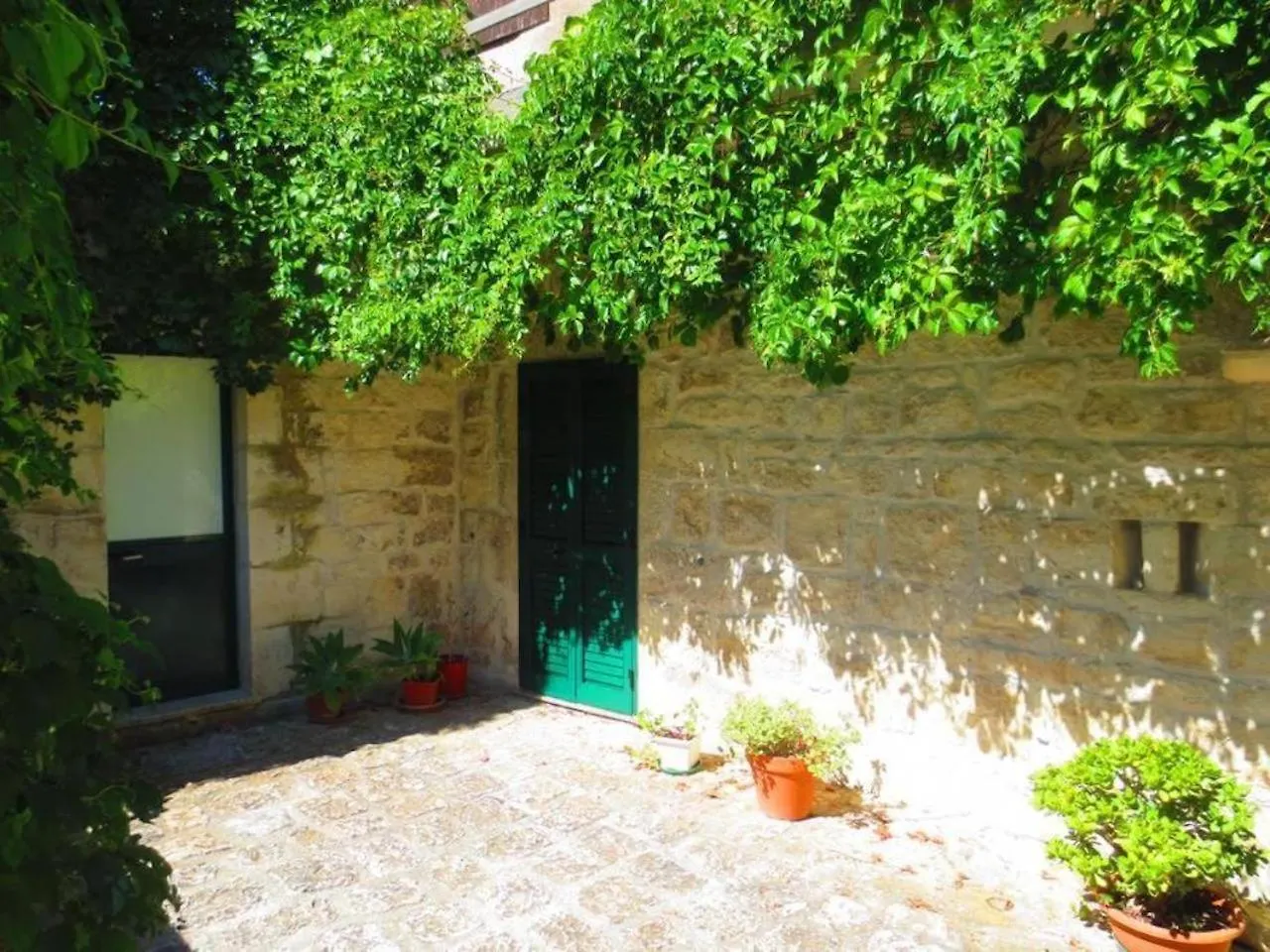 Villa Luce Módica 0*,